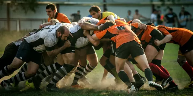 Is the Rugby union 15's growing or declining worldwide?